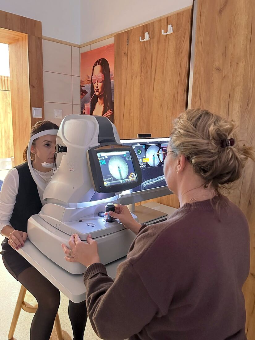 Sprzęt diagnostyczny w gabinecie optycznym